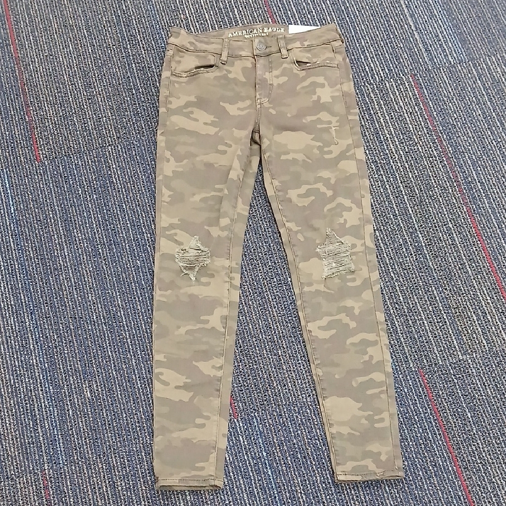 NWT AE Low Rise Super Stretch Camo Jeggings  Size 6 - Picture 3 of 8